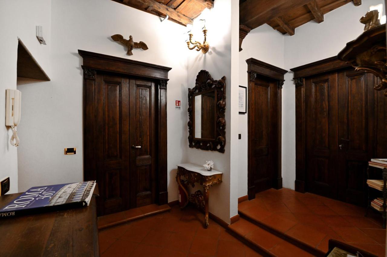 Pensión Residenze Romanae - Vicolo Dell'aquila Roma
