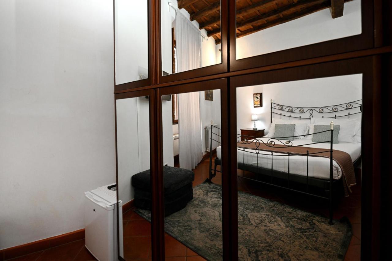 Residenze Romanae - Vicolo Dell'aquila Pensión Roma